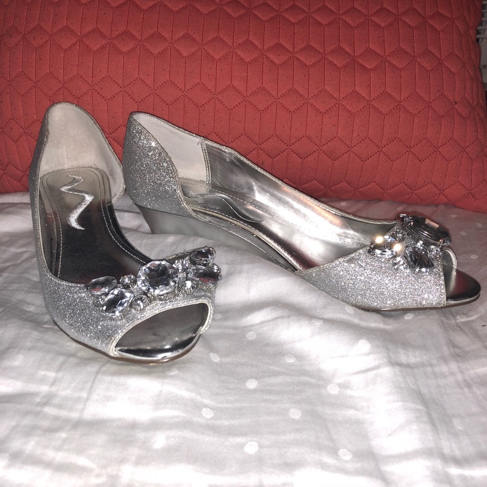 Adorable formal/prom shoes!